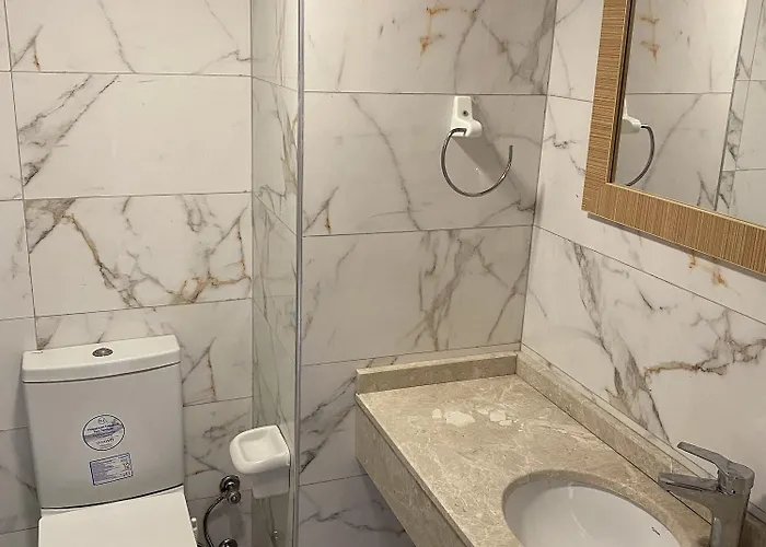 One-Bedroom King Suite