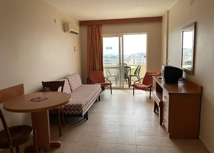 One-Bedroom King Suite
